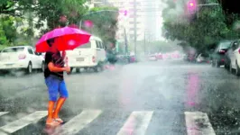 Previsão é de chuva forte em Belém no decorrer desta terça-feira (27).