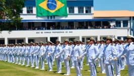 É a segunda vez que a corporação permite a participação de mulheres