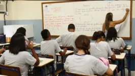 Alunos do 3º ano do ensino médio vão receber incentivo financeiro para participar do Enem