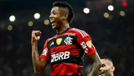 Bruno Henrique comemora gol em partida do Flamengo no Brasileirão 2023.