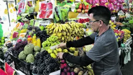 Na Feira da Pedreira, a banana teve reajuste e outros produtos ou estabilizaram ou ficaram baratos