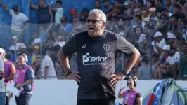 Hélio dos Anjos durante a vitória do Paysandu sobre o Caeté, na última quarta-feira (24), no estádio Diogão, em Bragança