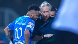 Técnico de Neymar no Al-Hilal, Jorge Jesus afirmou que, ao contrário de Cristiano Ronaldo, brasileiro coloca a "vida particular à frente" do futebol.