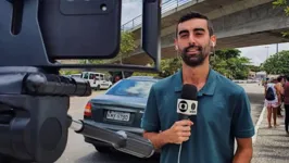 Jornalista João Vítor Brum foi vítima de agressão durante uma reportagem.