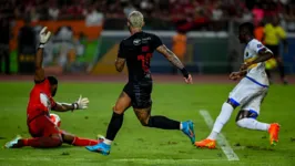 Postagem nas redes sociais do Flamengo mostra o lance do gol marcado por Gabigol no Mangueirão ao com de "Voando pro Pará".
