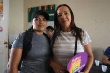Karina Vieira, bombeira civil, e a esposa Francianne Pereira, também fizeram cadastro para moradia do programa Minha Casa Minha Vida