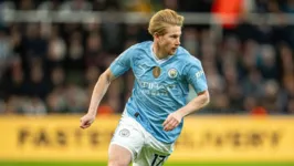 Kevin De Bruyne comanda o meio de campo do City nesta sexta-feira (26), contra o Tottenham, na Copa da Inglaterra.