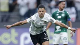 Romero comemora o golaço de voleio contra o Guanani, na estreia do Corinthians no Paulistão 2024.