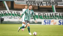 William Farias rescindiu contrato com o Coritiba na última sexta-feira (5).