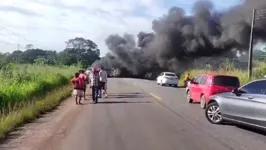 Protesto fechou completamente o tráfego na rodovia federal BR-010 no trecho entre Aurora do Pará e Mãe do Rio