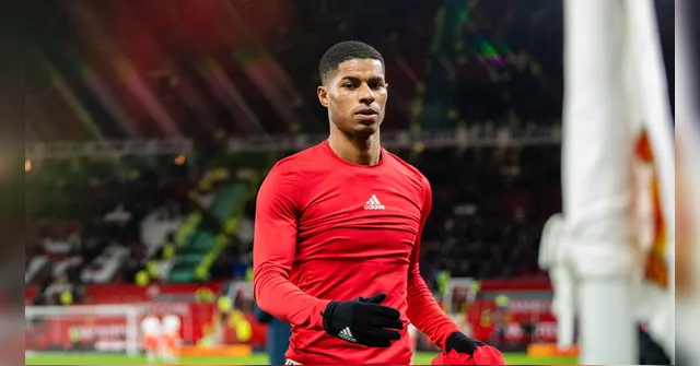 Imagem ilustrativa da notícia Rashford diz que está machucado, mas é flagrado em noitada
