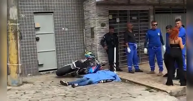 Imagem ilustrativa da notícia Motociclista erra empinada e sofre acidente fatal no Benguí