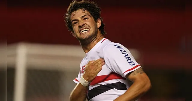 Imagem ilustrativa da notícia São Paulo despacha 11 e ainda busca enxugar elenco para 2024