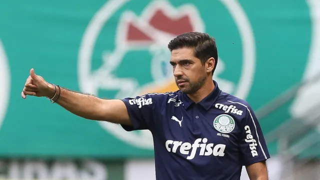 Imagem ilustrativa da notícia Palmeiras rebate rival após declaração contra Abel Ferreira