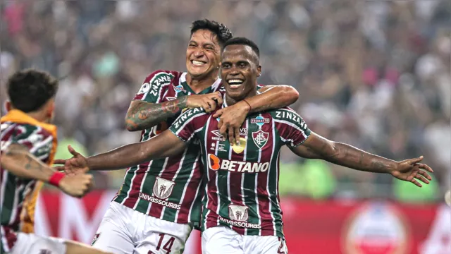 Imagem ilustrativa da notícia Fluminense vence LDU com show de Arias e é campeão da Recopa