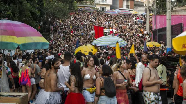 Imagem ilustrativa da notícia Ao menos 129 blocos cancelam participação no carnaval de SP