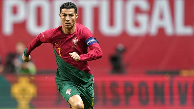 Imagem ilustrativa da notícia Cristiano Ronaldo pode disputar último torneio de seleções