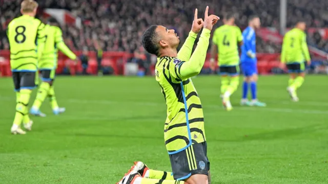 Imagem ilustrativa da notícia Gabriel Jesus brilha em vitória do Arsenal sobre o Forest