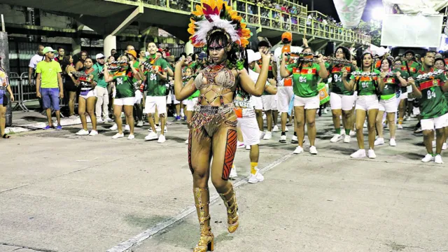 Imagem ilustrativa da notícia Desfile das escolas de samba começa nesta sexta