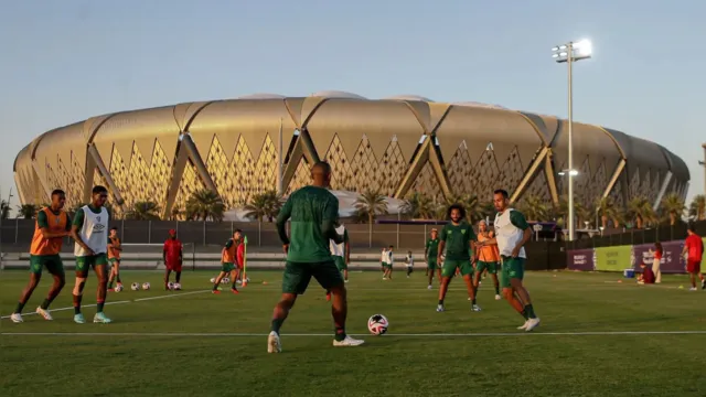 Imagem ilustrativa da notícia Fluminense busca final inédita no Mundial contra Al Ahly