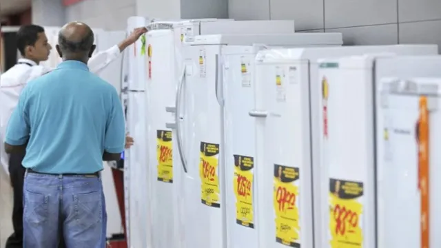 Imagem ilustrativa da notícia  Com novas regras, geladeiras podem custar acima de R$ 5 mil