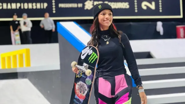 Imagem ilustrativa da notícia Rayssa Leal conquista prata no Mundial de Skate Street 2023