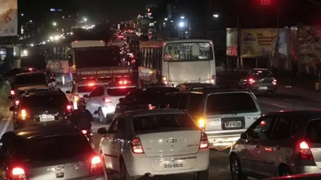 Imagem ilustrativa da notícia BR-316: transito intenso e congestionamento pós-carnaval
