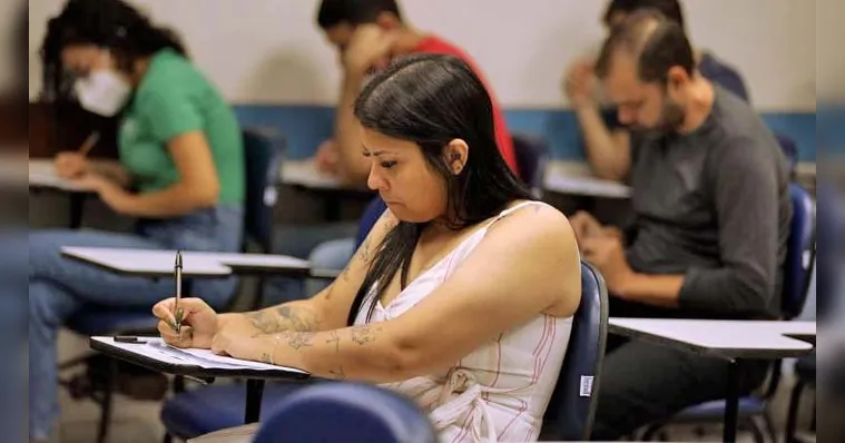 Imagem ilustrativa da notícia Concursos públicos oferecem mais de 16 mil vagas em janeiro
