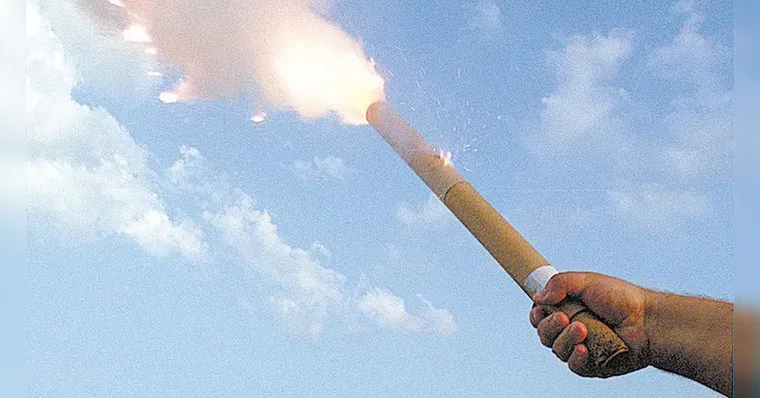 Imagem ilustrativa da notícia Soltar fogos de artifício pode causar lesões irreversíveis