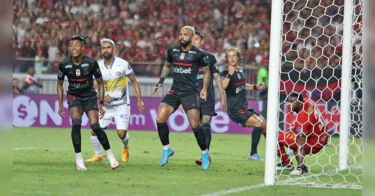 Imagem ilustrativa da notícia Flamengo vence Sampaio, mas não quebra recorde do Mangueirão