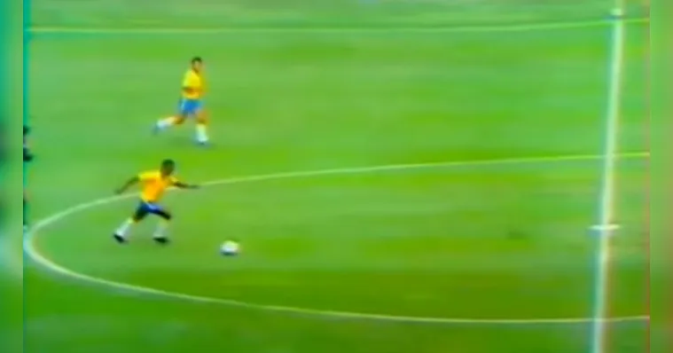 Imagem ilustrativa da notícia O golaço de Nicolas e a história do "gol que Pelé não fez"