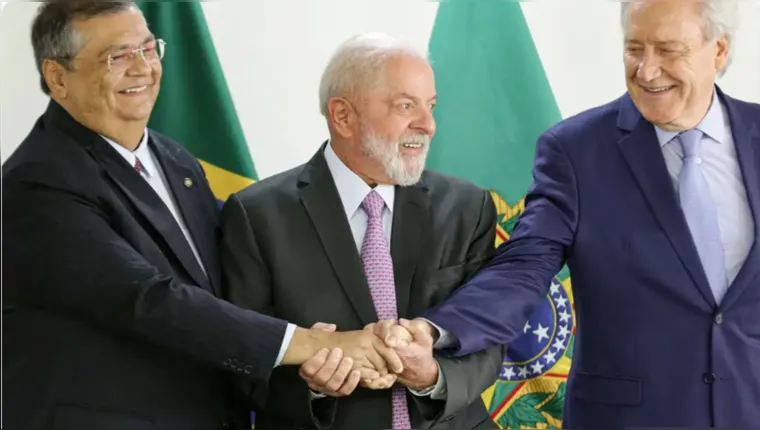 Imagem ilustrativa da notícia Lula anuncia Lewandowski para Ministério da Justiça