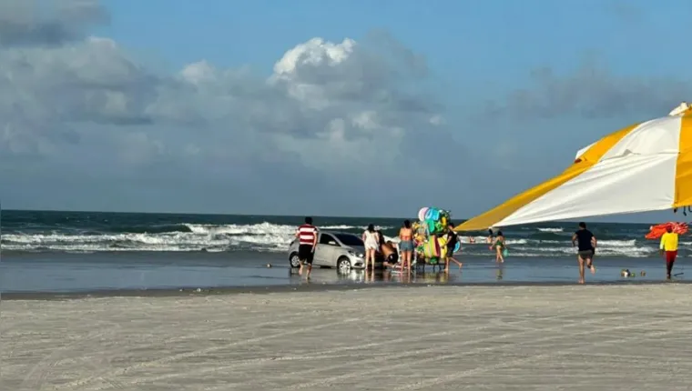 Imagem ilustrativa da notícia Veículos atolados em praia podem configurar crime