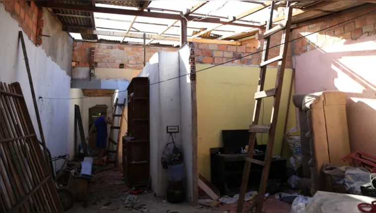 Imagem ilustrativa da notícia Chuva e ventania danificaram mais de 300 imóveis em Belém