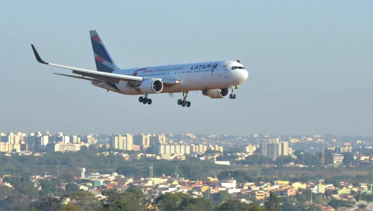 Imagem ilustrativa da notícia Empresas cancelam vôos para a Argentina; veja o que fazer!