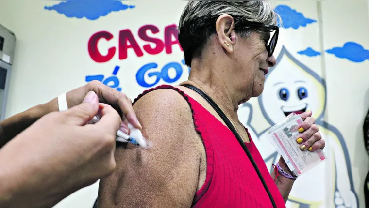 Imagem ilustrativa da notícia Covid e gripe: busca por vacinas movimenta postos em Belém