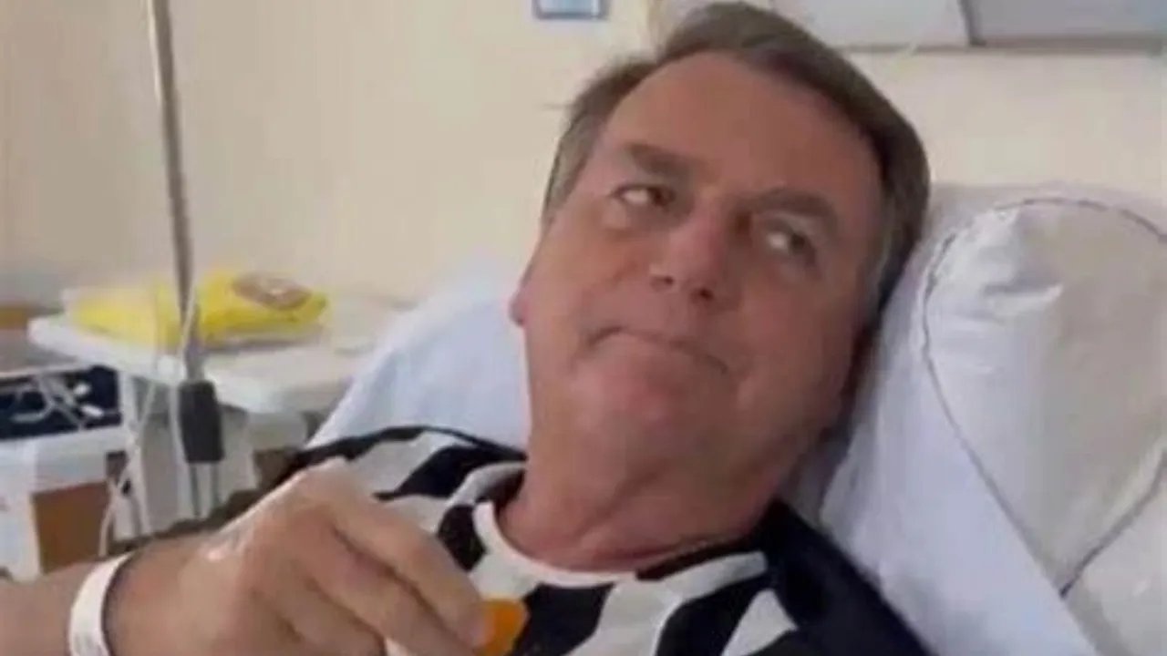 Bolsonaro internado em hospital
