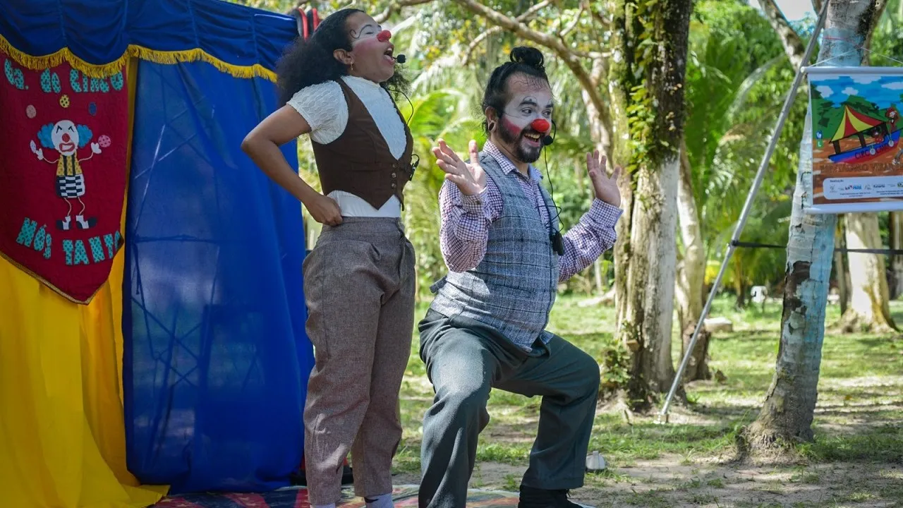 O espetáculo “Vira Peixe” faz parte do projeto Circolando, fomentado pelo Programa Funarte Retomada 2023 - Circo e pelo Edital de Circo – Lei Paulo Gustavo.