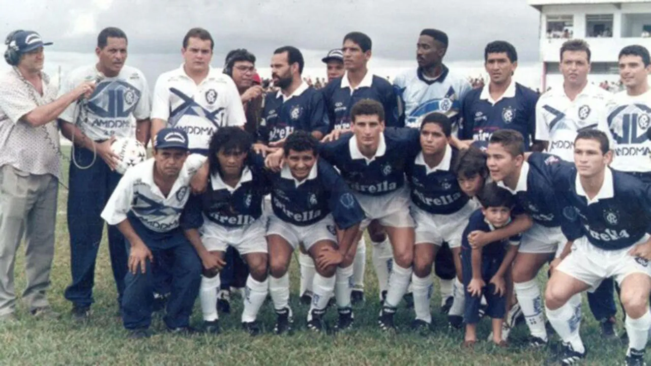 Claudecir fez parte do time do Remo campeão paraense de 1996, porém ganhou destaque contra o Corinthians pela Copa do Brasil.