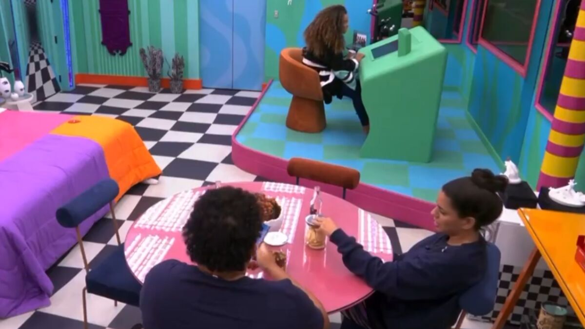 BBB24: Fernanda diz ter vontade de dar um "tapão" em Beatriz