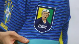 Rosto de Zagallo vai estampar a camisa da Seleção Brasileira contra a Inglaterra