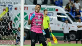 Goleiro entra na onda da solidariedade em prol do RS