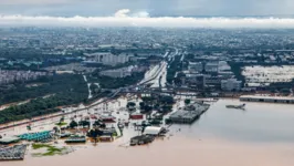 Mais de 400 municípios foram afetados pelas enchentes no estado