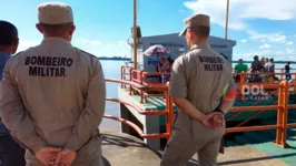 Corpo de Bombeiros na orla do rio Tocantins