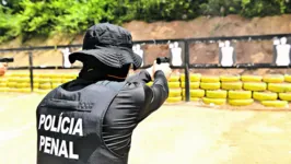 Segundo a Seap, o curso de proteção pessoal faz parte da formação continuada dos policiais penais