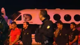 Eles foram transferidos para Mossoró ainda na noite desta quinta, em um avião da Polícia Federal.