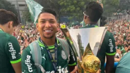 Rony nega insatisfação com reserva no time do Palmeiras