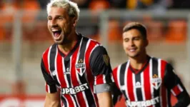 Calleri marcou um dos gols do São Paulo