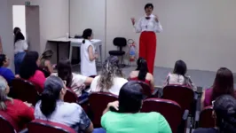 Palestra da  Keila Omura para as colaboradoras do Grupo RBA