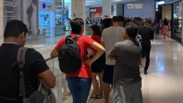 A venda de ingressos tomou todo o segundo piso do shopping